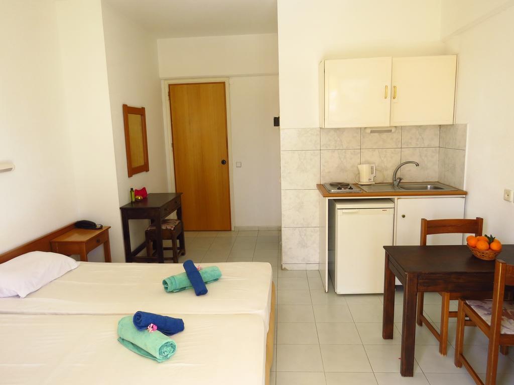 Hotel Margaret Kremastí Esterno foto