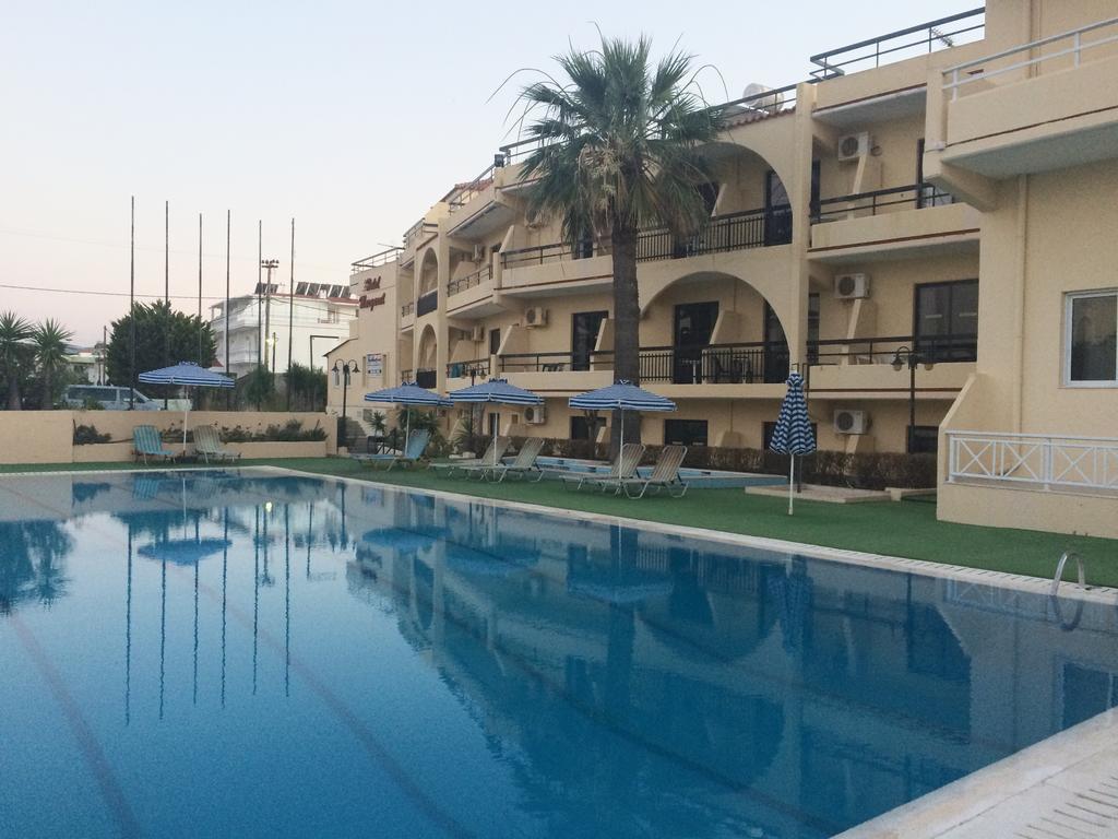 Hotel Margaret Kremastí Esterno foto