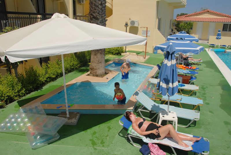 Hotel Margaret Kremastí Esterno foto